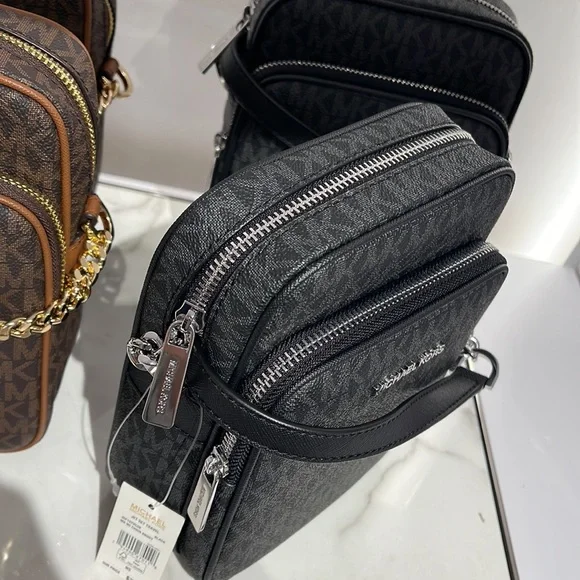 Michael Kors Jet Set Flight Crossbody Black NS - Picture 5 of 16